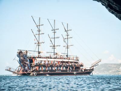 Alanya Pirate Boat Tour